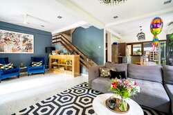 River Valley Road (D9), Terrace #456998011